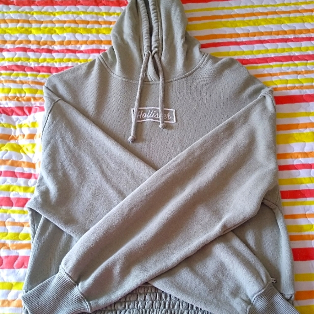 Hollister Crop Hoodie Size Small